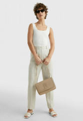 Tommy Hilfiger SLIM FIT  Top weathered white SLIM FIT отлично выветрившийся белый