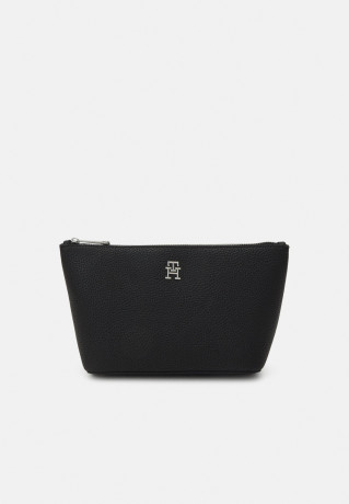 Tommy Hilfiger EMBLEM WASHBAG Wash bag black EMBLEM WASHBAG Мешок для стирки черный