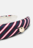 Tommy Hilfiger COAST HEADBAND Hair styling accessory blue COAST HEADBAND Аксессуар для укладки волос синий