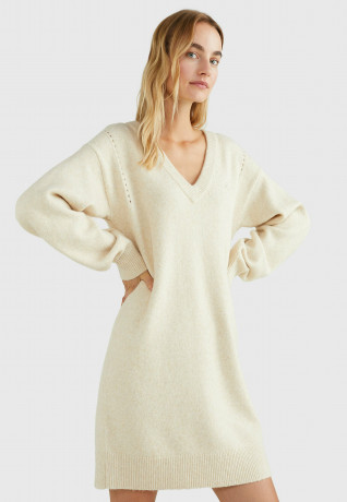 Tommy Hilfiger RELAXED FIT MONOGRAM Jumper dress heathered oatmilk RELAXED FIT MONOGRAM Платье-джемпер овсяное молоко