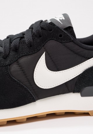 Nike Sportswear INTERNATIONALIST Sneaker low black/summit white/anthracite/sail INTERNATIONALIST Низкие кроссовки женские черный/белый на вершине/антрацит/парус