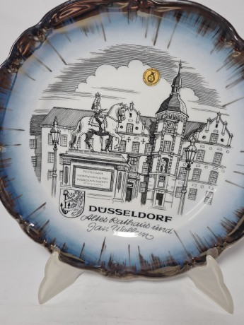 Тарелка декоративная винтажная Johann Haviland Bavaria "Дюссельдорф", коллекционная, фарфор,Германия, 1970-80гг.