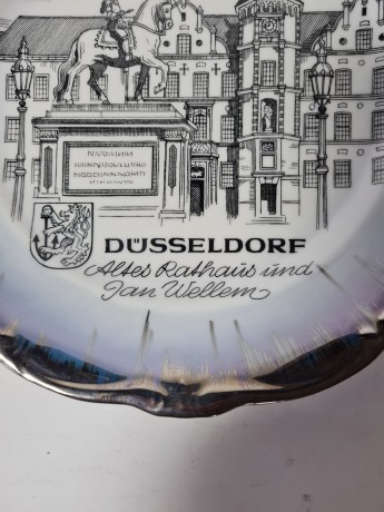 Тарелка декоративная винтажная Johann Haviland Bavaria "Дюссельдорф", коллекционная, фарфор,Германия, 1970-80гг.