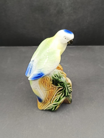 Статуэтка винтажная "Бело-голубой попугай на дереве", фарфор, 17 х 11 см, Испания, 1970-80гг.
