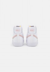 Nike Sportswear BLAZER MID 77 Sneaker high white/pink oxford/black/summit white BLAZER MID 77 Высокие кроссовки женские белый/розовый оксфорд/черный/саммит белый