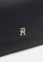 Tommy Hilfiger LIFE SHOULDER BAG Handbag space blue СУМКА НА ПЛЕЧО LIFE Сумка космический синий