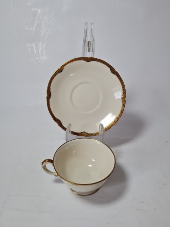 Langenthal Suisse Чайная пара с узором и позолотой по краю, чашка 9см x 4.5см, блюдце 12см, Германия, 1960-70гг.