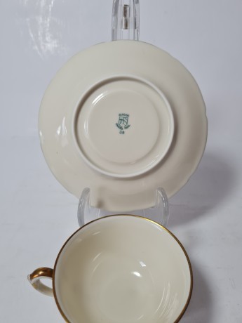 Langenthal Suisse Чайная пара с узором и позолотой по краю, чашка 9см x 4.5см, блюдце 12см, Германия, 1960-70гг.