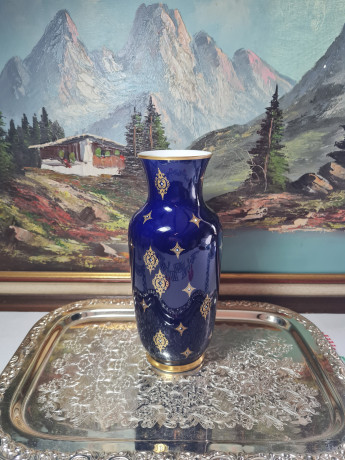 Ваза винтажная Echt Kobalt, синяя с золотистым узором, фарфор, 26 см, ГДР, 1970-80гг.