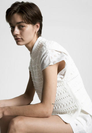 Tommy Hilfiger CROCHET CREW NECK Jumper ecru КРУГЛЫЙ ВЫРЕЗ КРЮЧКОМ Джемперы экрю