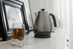 De'Longhi De'Longhi Wasserkocher Distinta KBI 2001.S, 1,7 l, 2000 W  Чайник De&#39;Longhi Distinta KBI 2001.S, 1,7 л, 2000 Вт