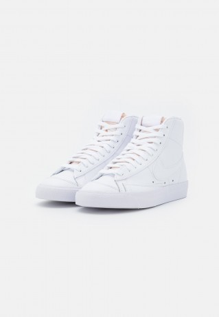 Nike Sportswear BLAZER MID 77 Sneaker high white/black BLAZER MID 77 Высокие кроссовки женские белый черный