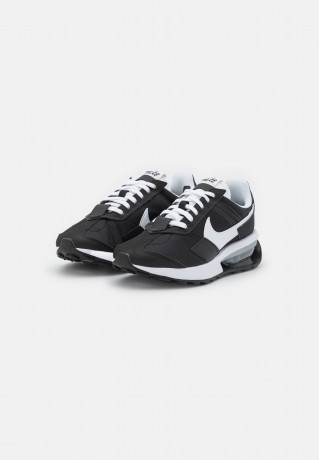 Nike Sportswear AIR MAX PRE DAY Sneaker low black/white/metallic silver AIR MAX PRE DAY Низкие кроссовки женские черный/белый/серебристый металлик