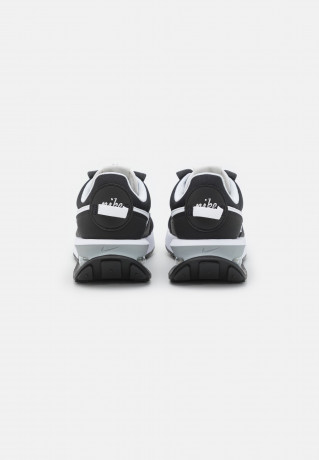 Nike Sportswear AIR MAX PRE DAY Sneaker low black/white/metallic silver AIR MAX PRE DAY Низкие кроссовки женские черный/белый/серебристый металлик