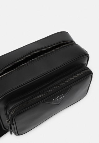 Tommy Hilfiger CAMERA Across body bag black CAMERA Сумка через плечо черный