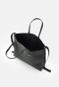 Tommy Hilfiger ICONIC TOMMY TOTE SET Tote bag black ICONIC TOMMY TOTE SET Сумка-тоут черный