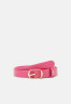 Tommy Hilfiger CASUAL Belt bright cerise pink ПОВСЕДНЕВНЫЙ Ремень ярко-вишнево-розовый