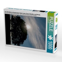 CALVENDO Puzzle CALVENDO Puzzle Juli: Die Eiche im Hochsommer bietet vielen Tieren Schatten und Schutz. Головоломка CALVENDO Puzzle Июль: дуб в середине лета дает тень и защиту многим животным.