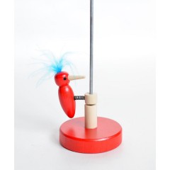 Holzspielzeug Klopfspecht rot mit blauer Feder Деревянная игрушка дятел красный с синим пером