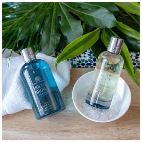 Molton Brown Coastal Cypress & Sea Fennel Bath & Shower Gel  Гель для ванны и душа «Прибрежный кипарис и морской фенхель»