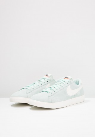 Nike Sportswear BLAZER LOW SD Sneaker low igloo/sail BLAZER LOW SD Низкие кроссовки женские иглу/парус