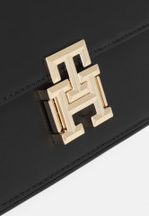 Tommy Hilfiger PUSH Handbag black ПУШ сумочка черный