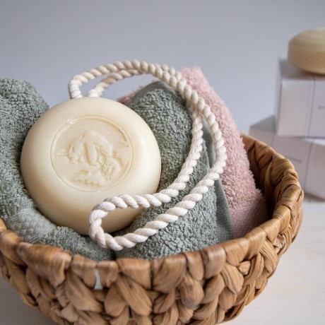 Klar Seifen Damenbadeseife an der Kordel Женское банное мыло на шнурке