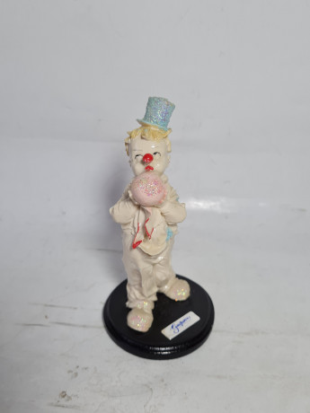 Статуэтка винтажная Gasparr "Клоун с воздушным шариком", фарфор, 13.5 см, Германия, 1970-80гг.