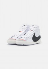 Nike Sportswear BLAZER MID #x27;77 JUMBO UNISEX Sneaker high white/black/sail/team orange BLAZER MID #x27;77 JUMBO UNISEX — Высокие кроссовки женские белый/черный/парус/командно-оранжевый