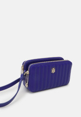 Tommy Hilfiger TIMELESS Across body bag lazurite blue TIMELESS Сумка через плечо синий лазурит