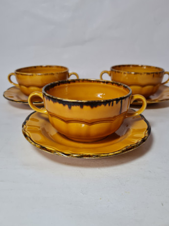 Набор чашек с блюдцами винтажный Treviso Italy Ironstone / Pagnossin в светло-коричневых тонах, чашки 3 шт. х 6 x 15 см, блюдца 3 шт.х 17 см, Италия, 1960-70гг.