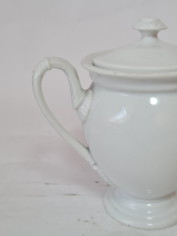 Чайник винтажный, белый фарфор, 14 x 15 см, Германия, 1960-70гг.