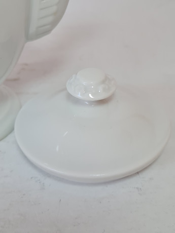 Чайник винтажный, белый фарфор, 14 x 15 см, Германия, 1960-70гг.