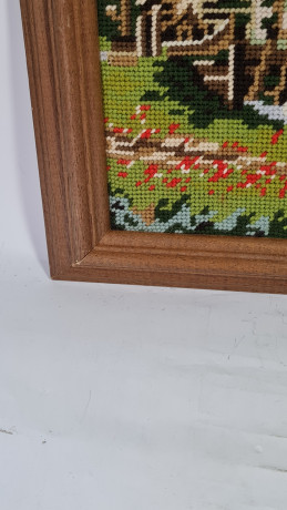 Картина винтажная Goeblin Im Stil "Дом в горах", вышивка в деревянной раме, 46,5 x 36,5 см, Германия, 1960-1970гг.