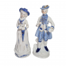 Две статуэтки винтажные "Кавалер в сюртуке и шляпе" и "Дама в шляпе с зонтом", фарфор, Китай, 1970-80гг.
