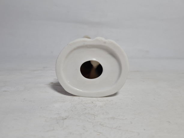 Статуэтка винтажная Im Stil Llardo "Кавалер со шляпой в руке", фарфор, 21 см, Германия, 1960-70гг.