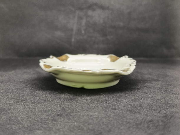 Пепельница винтажная Gerold Bavaria "Замок Людвигсбург", с позолотой, фарфор, 7.5 см, Германия, 1970-80гг.