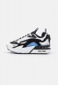 Nike Sportswear AIR MAX FURYOSA Sneaker low black/summit white AIR MAX FURYOSA — Низкие кроссовки женские черный/высокобелый