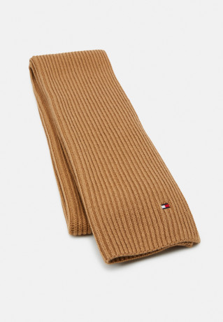 Tommy Hilfiger ESSENTIAL BEANIE SCARF UNISEX SET Beanie countryside khaki ESSENTIAL BEANIE SCARF UNISEX SET Beanie загородный хаки