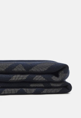 Tommy Hilfiger FESTIVE LUXE SCARF Scarf space blue FESTIVE LUXE SCARF Шарф космический синий