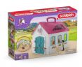 Schleich Horse Club 42703 Игровой набор "Домик маленького подковы", конюшня с лошадью и жеребёнком, фигурки, складной кейс, аксессуары, от 5 лет, Германия