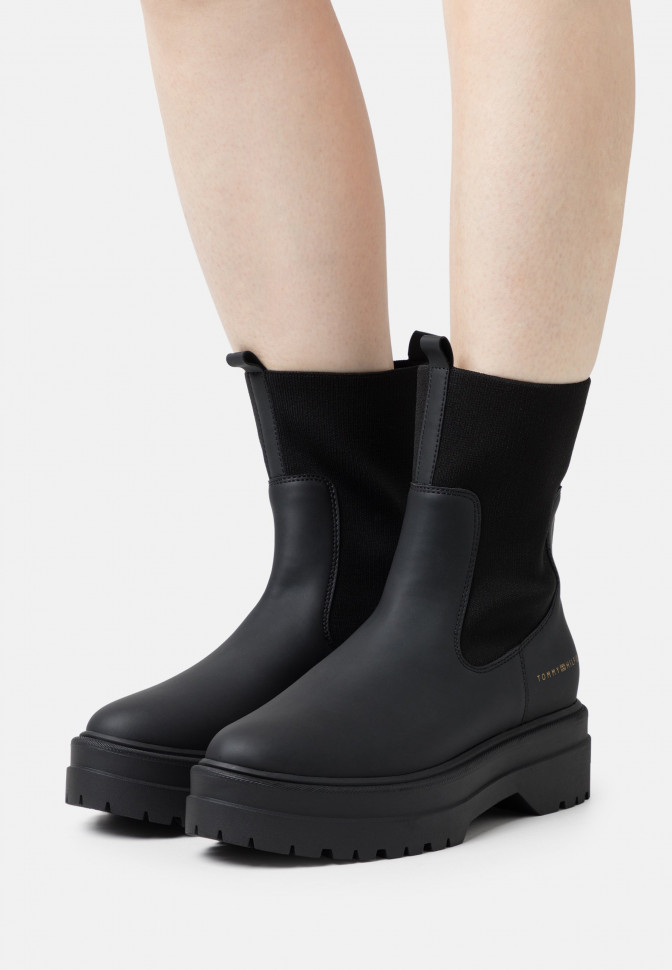 Tommy hilfiger clearance platform boots