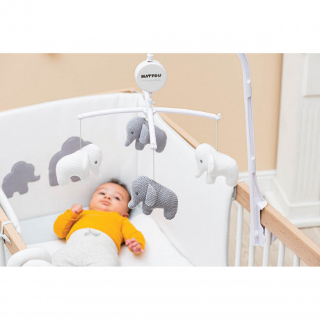 Nattou Musik-Mobile Elefanten Музыкальные мобильные слоны