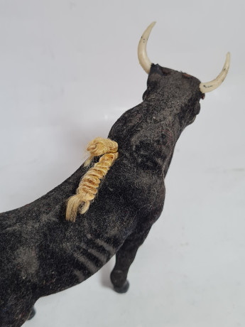 Фигурка винтажная Papo "Черный бык", 15 см, Германия, 1960-70гг.