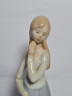 Статуэтка винтажная Im Stil Llardo "Девушка с зонтиком", фарфор, 20.5 см, Германия, 1960-70гг.