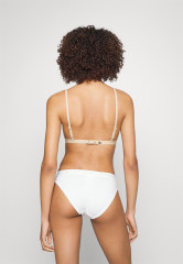 Tommy Hilfiger UNLINED  Triangle bra nola beige UNLINED Бюстгальтер с треугольными чашечками нола бежевый