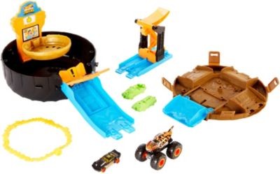 Mattel Hot Wheels Monster Truck Stunt-Reifen-Spielset inkl. 2 Spielzeugautos Игровой набор Hot Wheels Monster Truck Stunt Tire включает 2 игрушечных автомобиля.