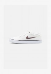 Nike SB CHRON 2 PREMIUM UNISEX Sneaker low sail/rough green/sangria/cool grey CHRON 2 PREMIUM UNISEX Низкие кроссовки женские парус/грубый зеленый/сангрия/холодный серый