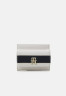 Tommy Hilfiger ICONIC Wallet blue Кошелек ICONIC синий