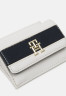 Tommy Hilfiger ICONIC Wallet blue Кошелек ICONIC синий